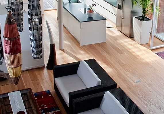 Pros and Cons of Laminate Flooring